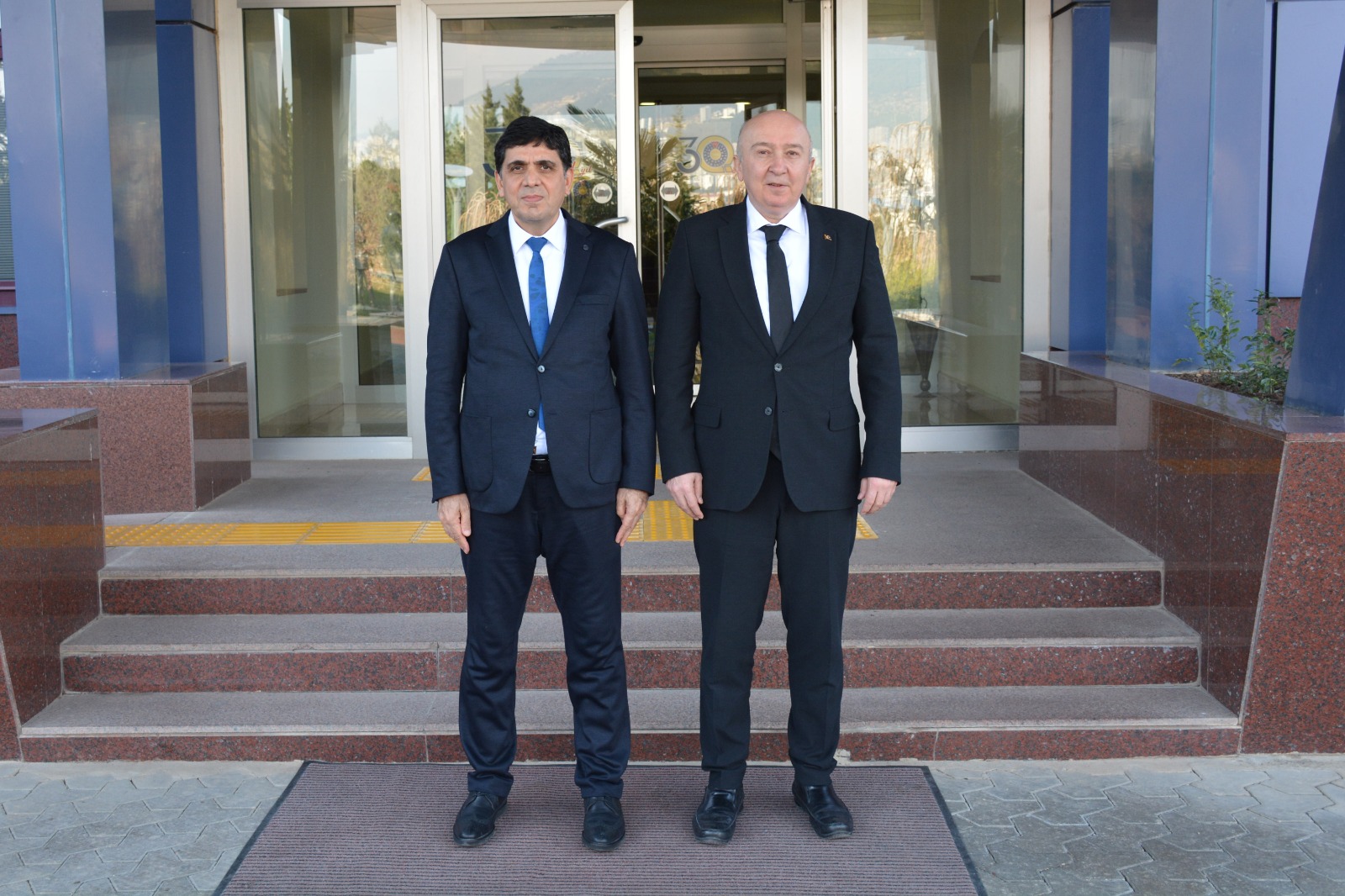 Iğdır Üniversitesi Rektörü Prof. Dr. Mehmet Hakkı Alma’dan Rektör Yasım’a Hayırlı Olsun Ziyareti