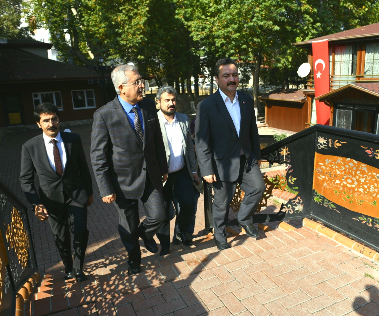 Üniversitemiz Rektörü Prof. Dr. Niyazi Can, Elbistan Belediye Başkanı Mehmet Gürbüz’ü Ziyaret Etti
