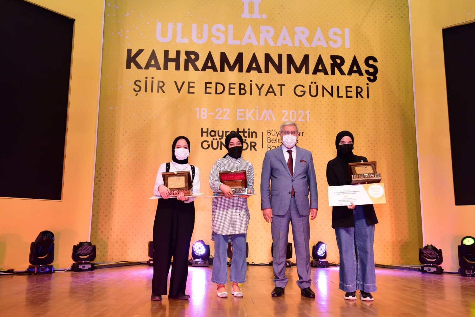 2. Uluslararası Kahramanmaraş Şiir ve Edebiyat Günleri Açılış Programı ve Ödül Törenine Üniversitemiz Rektörü Prof. Dr. Niyazi Can da Katıldı