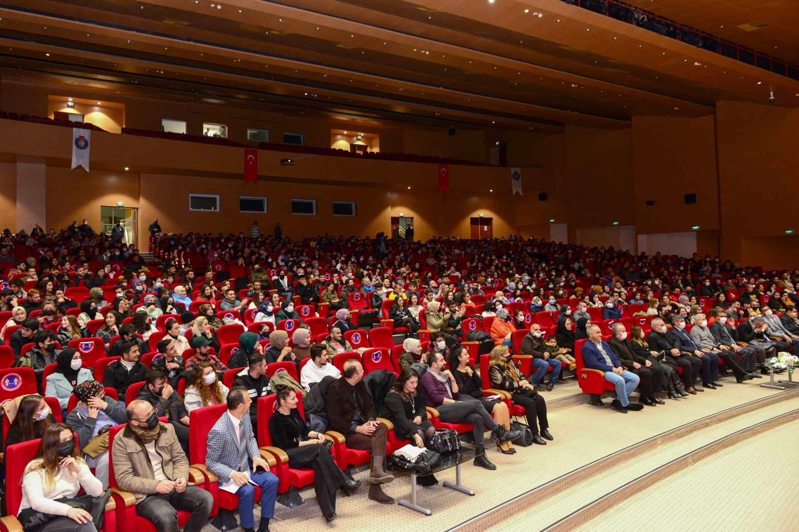 KSÜ Ailesi Yıl Sonu Etkinliğinde Sanat, Müzik ve Eğlenceye Doydu