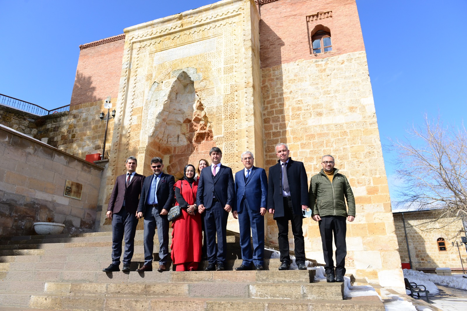 Üniversitemiz Rektörü Prof. Dr. Niyazi Can, Afşin’de Bulunan Ashab-ı Kehf Külliyesini Ziyaret Etti