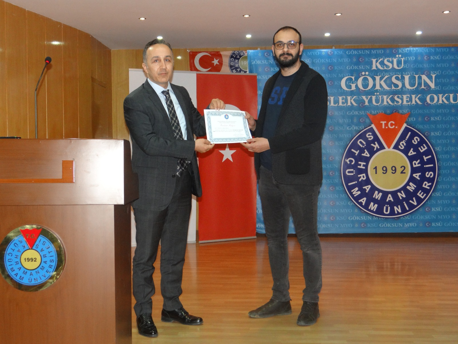 Göksun Uygulamalı Bilimler Yüksekokulunda ‘Yatırım Aracı Olarak Kripto Paralar’ Konferansı Düzenlendi