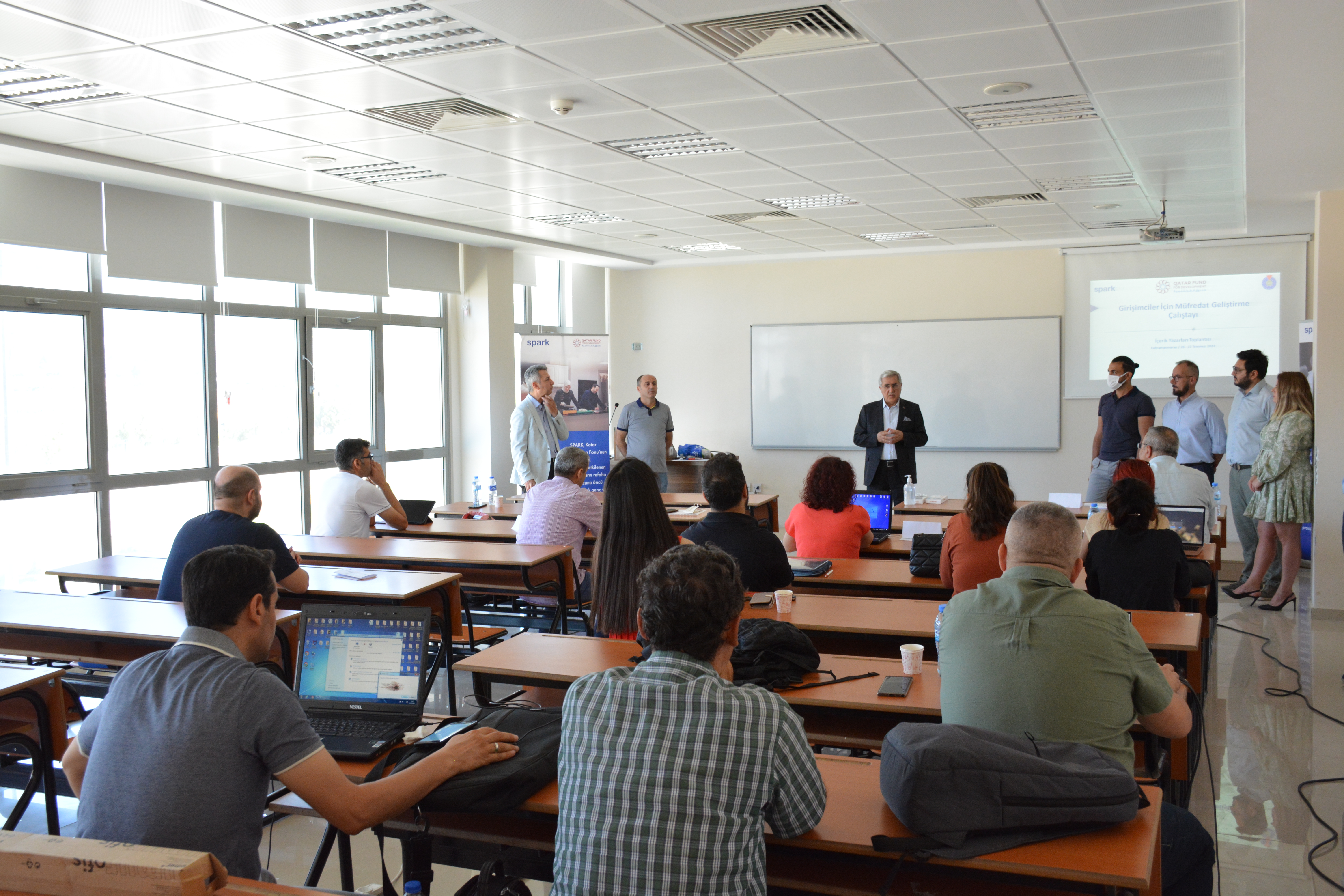 KSÜ ile SPARK İş Birliğinde Düzenlenen “Girişimciler İçin Müfredat Geliştirme Çalıştayı”nda Girişimcilik Dersleri İçin Yeni Müfredat Oluşturma Çalışmaları Başlatıldı