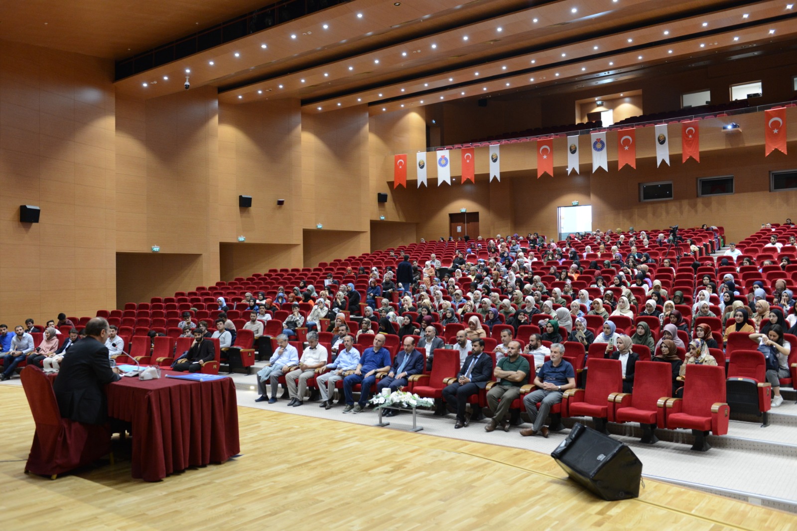 Yazar Yusuf Kaplan, KSÜ’de Öğrencilerle Bir Araya Geldi