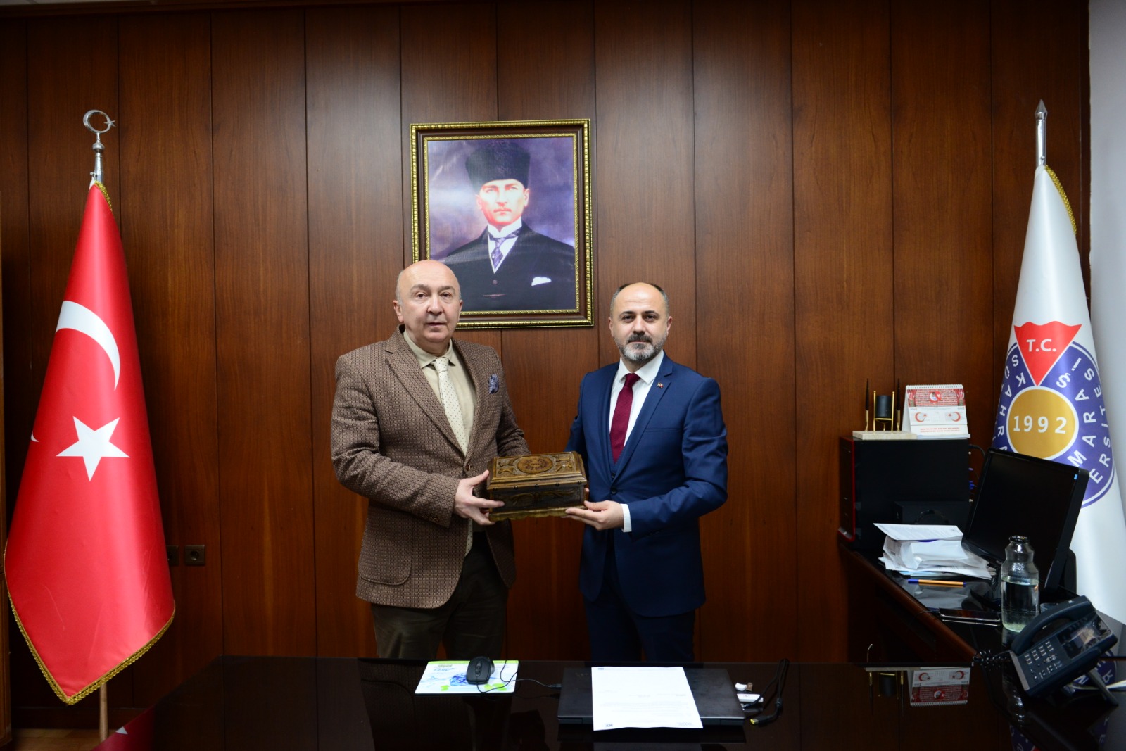 Prof. Dr. Mehmet Ünsal Mühendislik ve Mimarlık Fakültesi Dekanlığına Asaleten Atandı