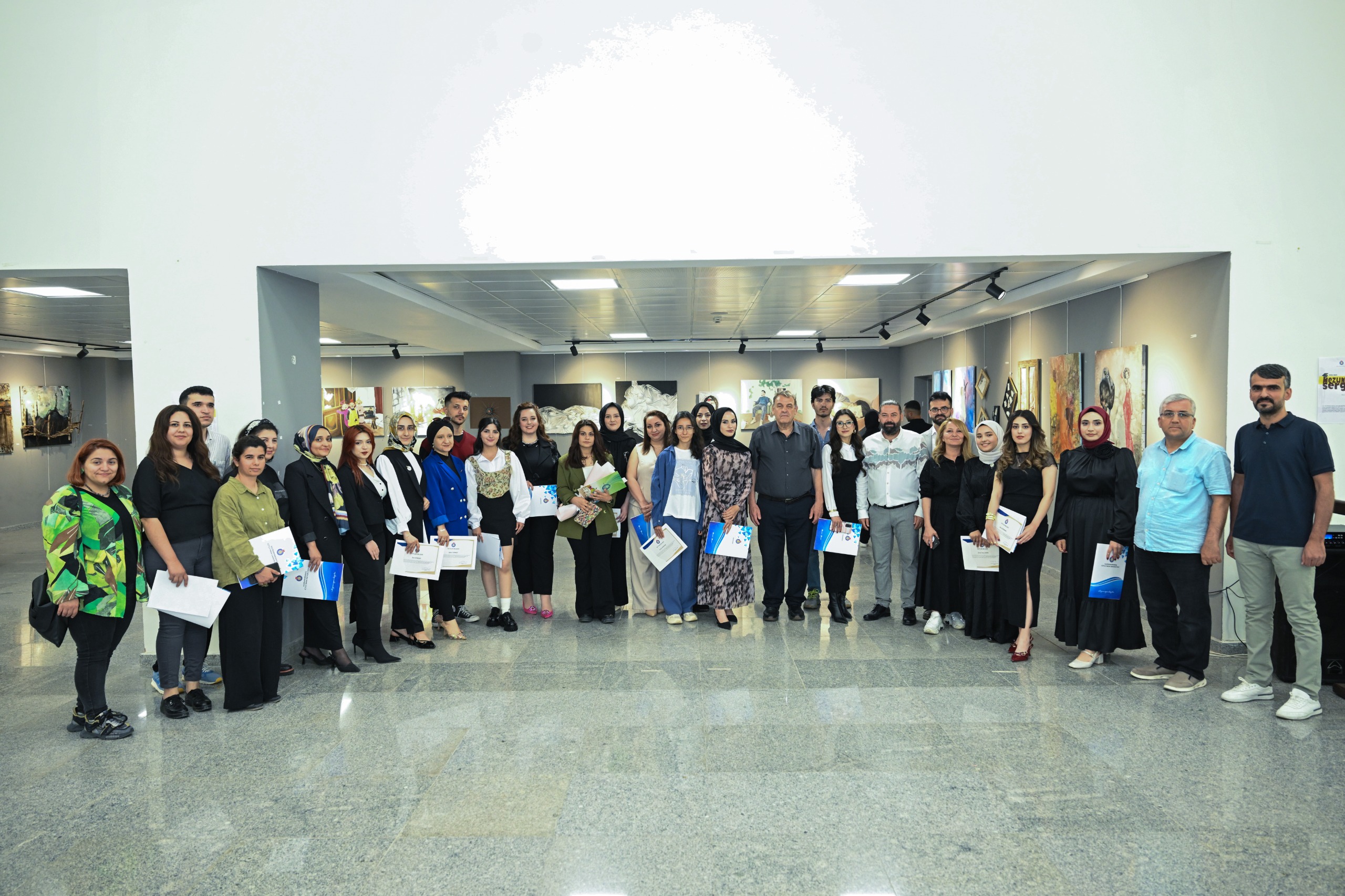 Güzel Sanatlar Fakültesinin 2024-2025 Mezuniyet Sergisi Sanatseverlerle Buluştu