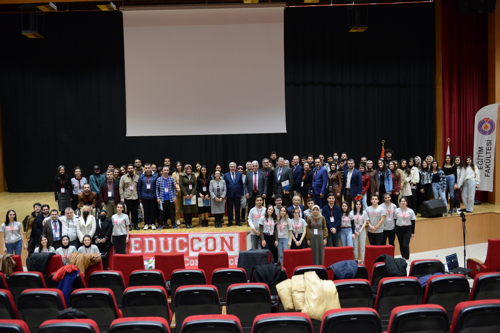 EDUCCON 2022 Dijital Yetkinlik ve STE(A)M Eğitimi Üniversitemiz Ev Sahipliğinde Gerçekleştirildi