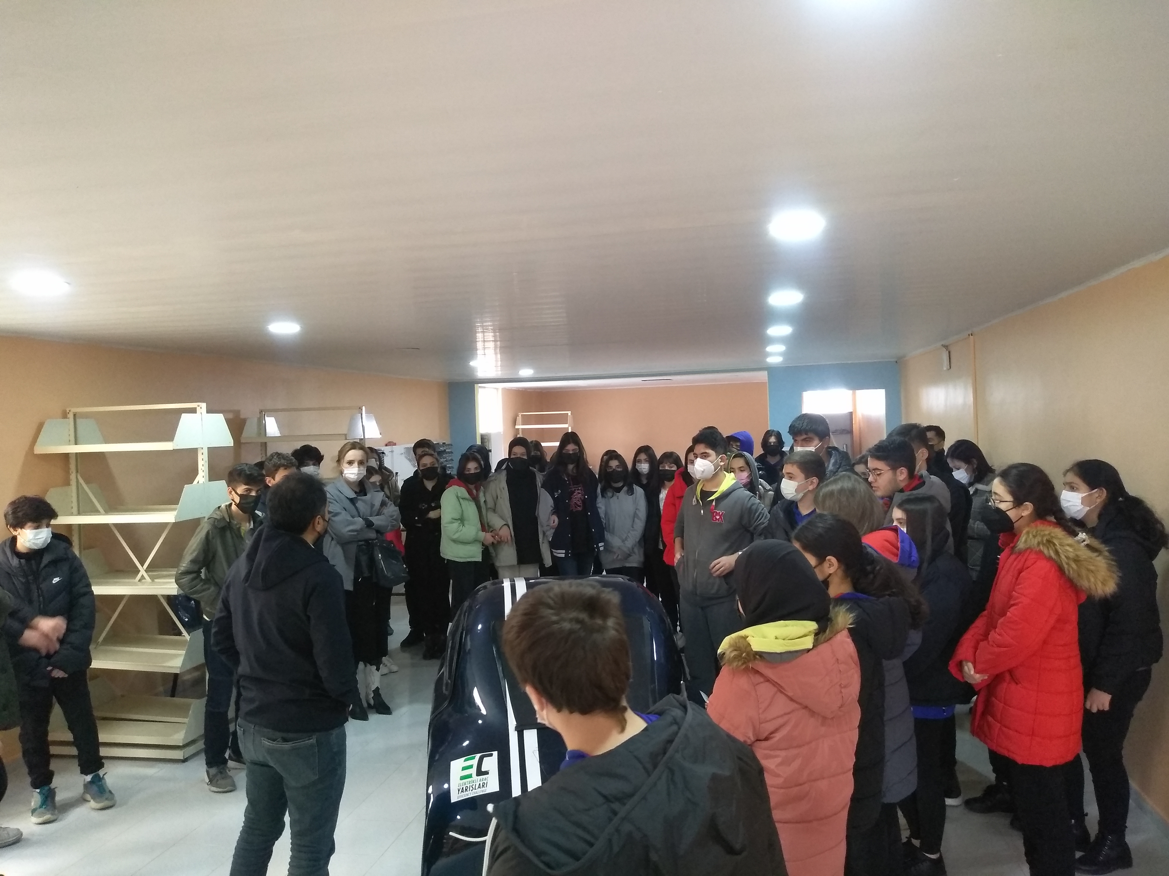 Üniversitemizde Öğrenci Gezileri Devam Ediyor 